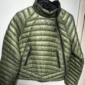 Mountain hardwear ghost whisperer S